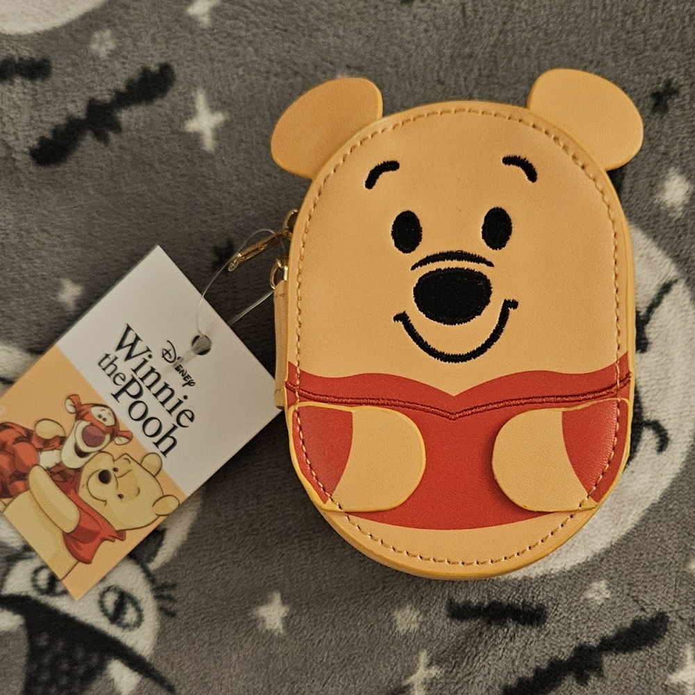 NWT Charmed Aroma Disney Winnie The Pooh Zip Around Pouch